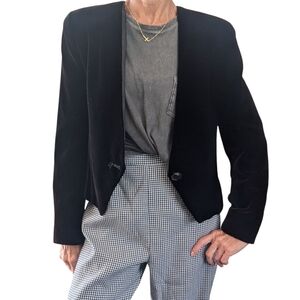 Vintage Ann Taylor Black Velvet Cropped Blazer Women’s 8 Evening Jacket
